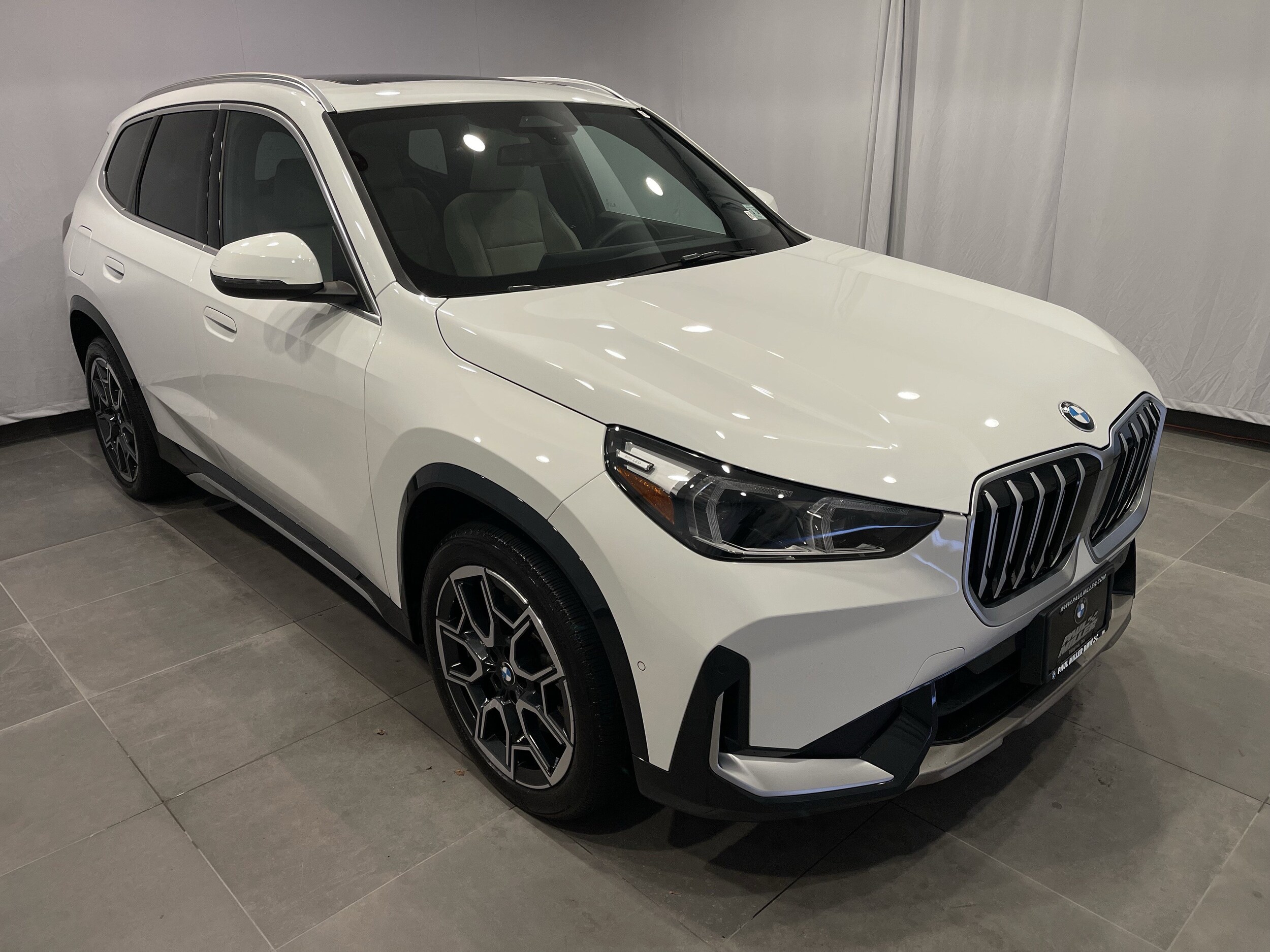 2025 Bmw X1 XDrive28i photo 3
