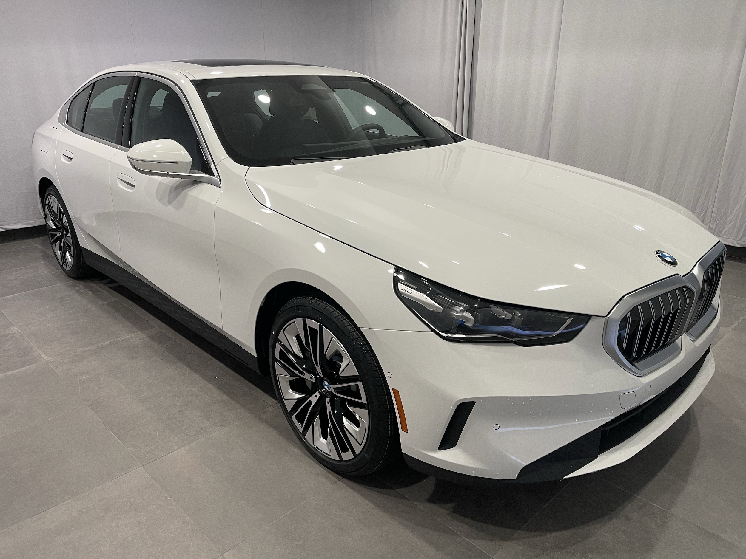 2026 BMW 5 Series 530i - Photo 3