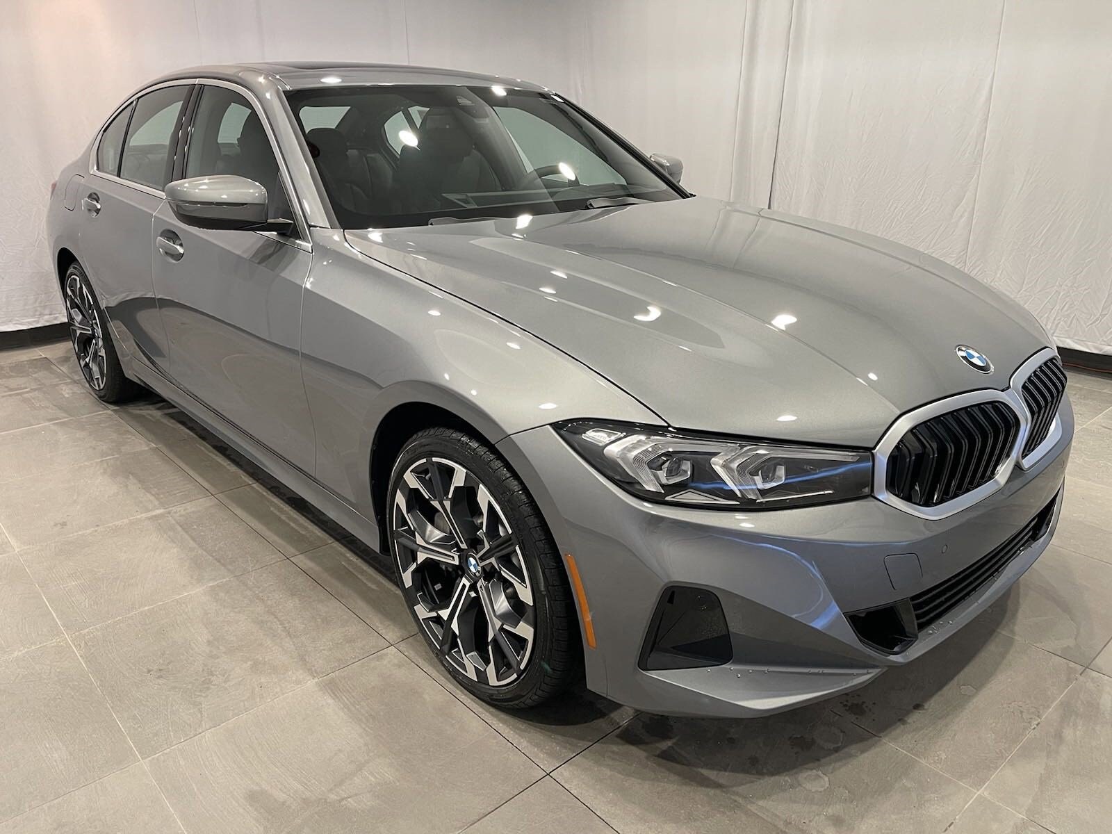 2025 Bmw 330i xDrive photo 3