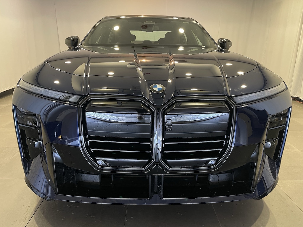 New 2027 BMW 740i xDrive Sedan