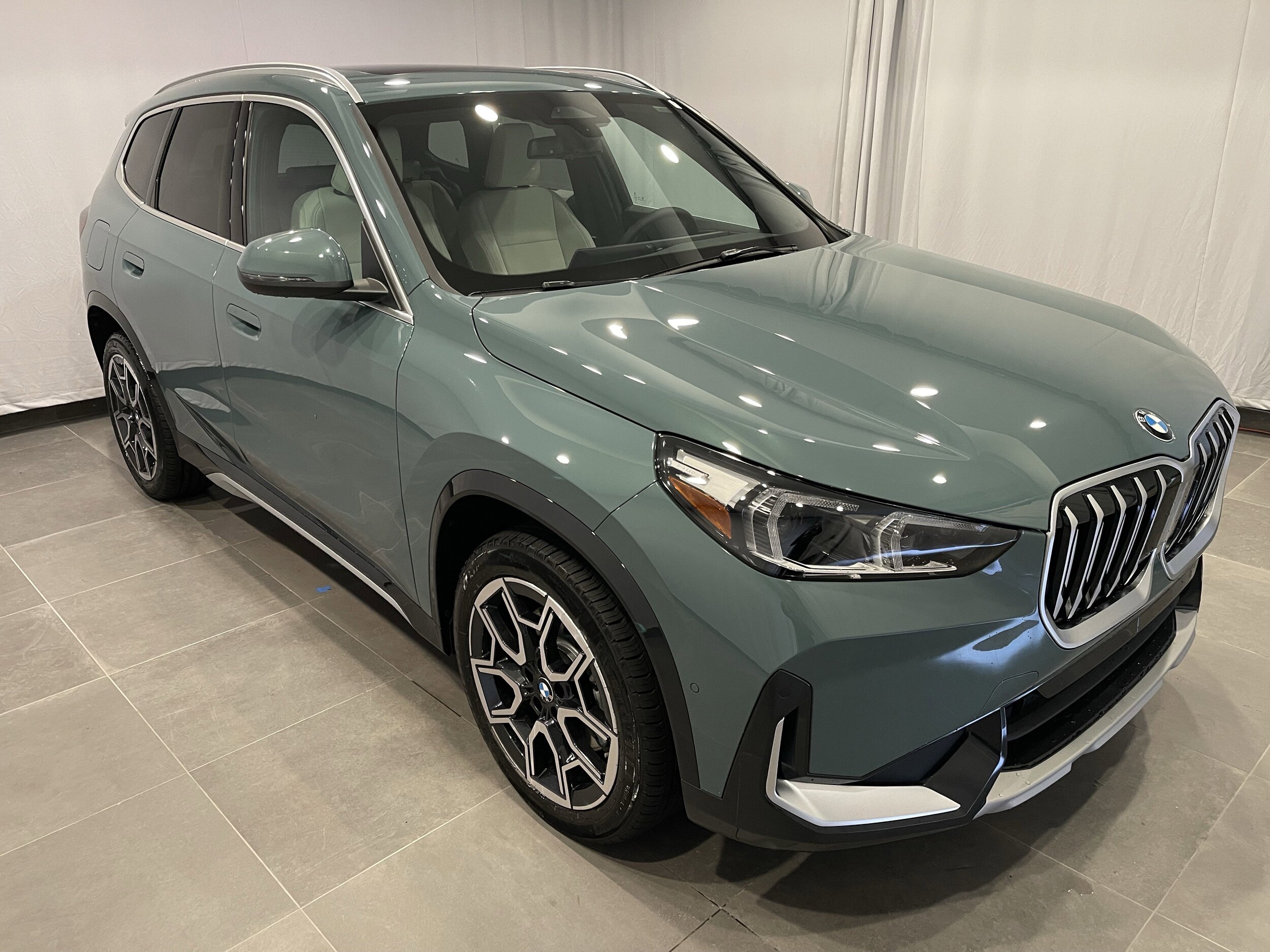 2026 Bmw X1 XDrive28i photo 3