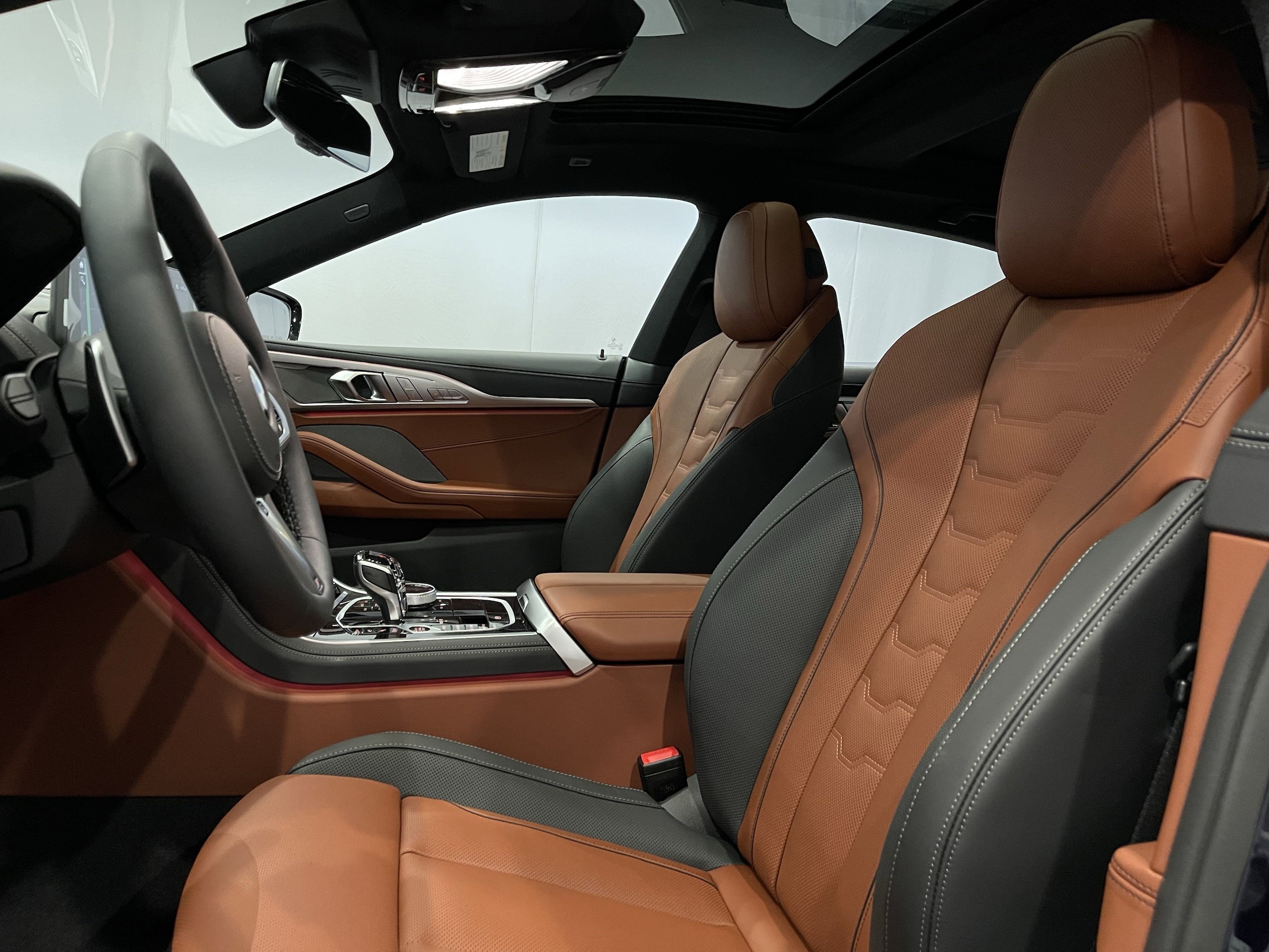 2026 BMW 8 Series 840i - Photo 8