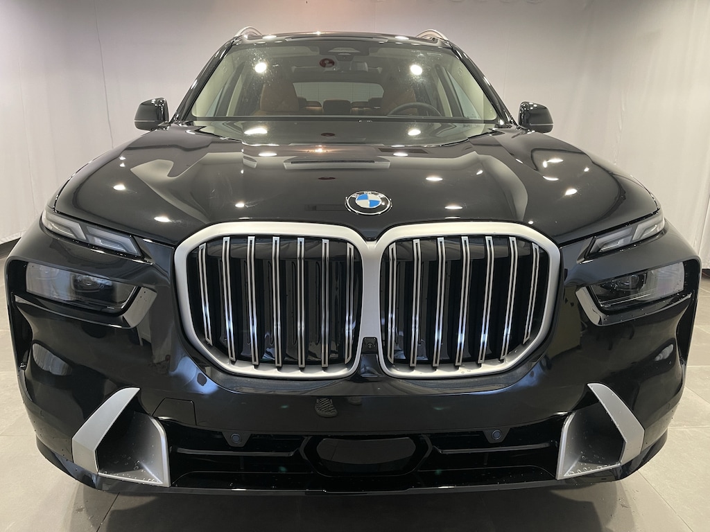 New 2027 BMW X7 xDrive40i SUV
