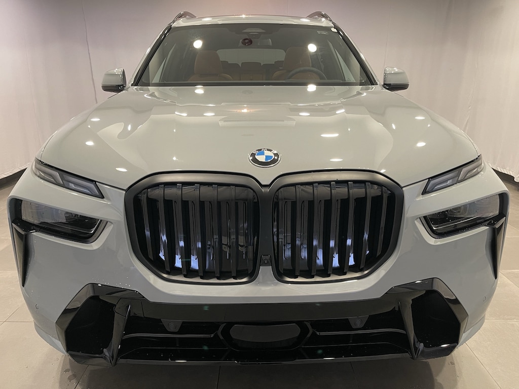 New 2027 BMW X7 xDrive40i SUV