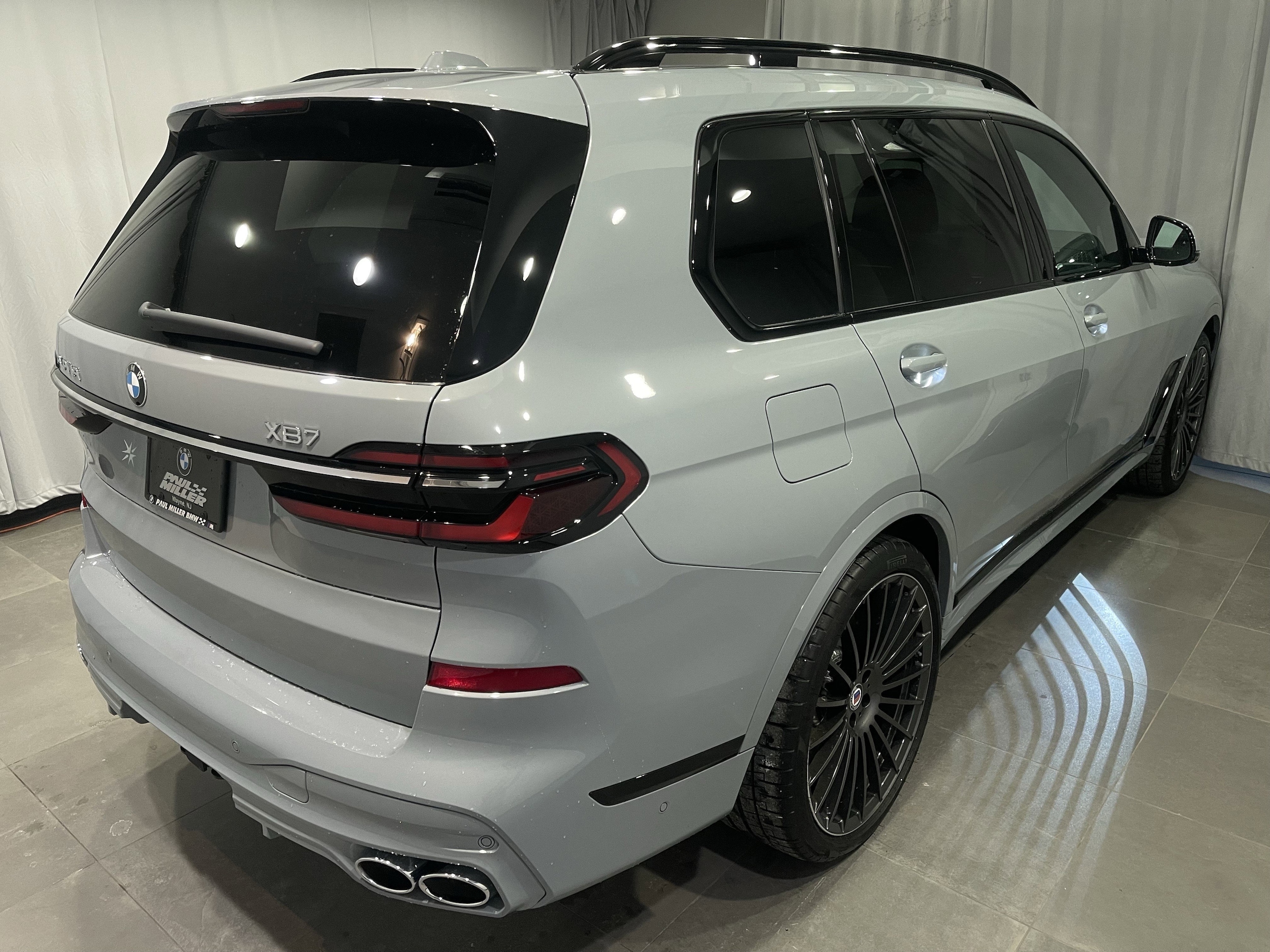 2026 BMW X7 ALPINA XB7 - Photo 6