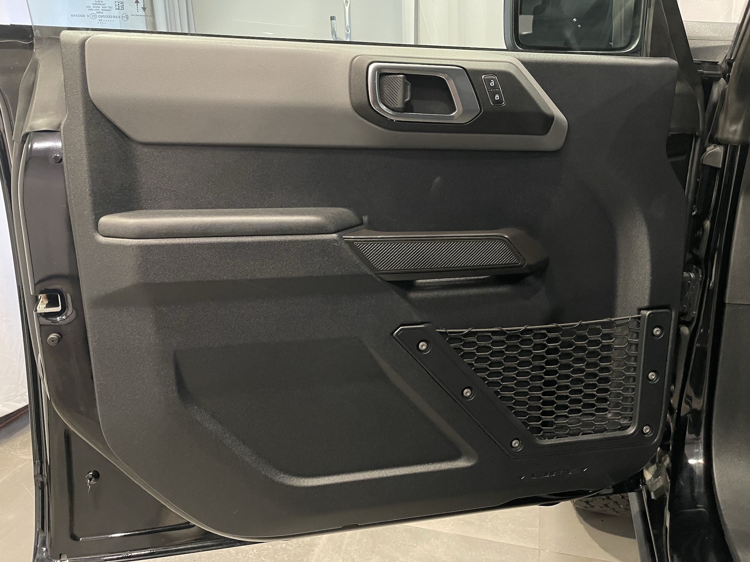 2024 Ford Bronco 4-Door Black Diamond - Photo 12