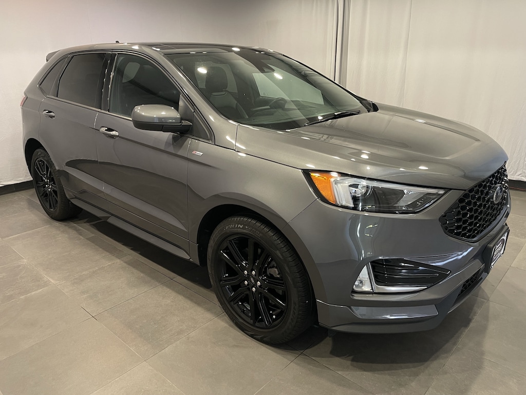 Used 2023 Ford Edge SUV