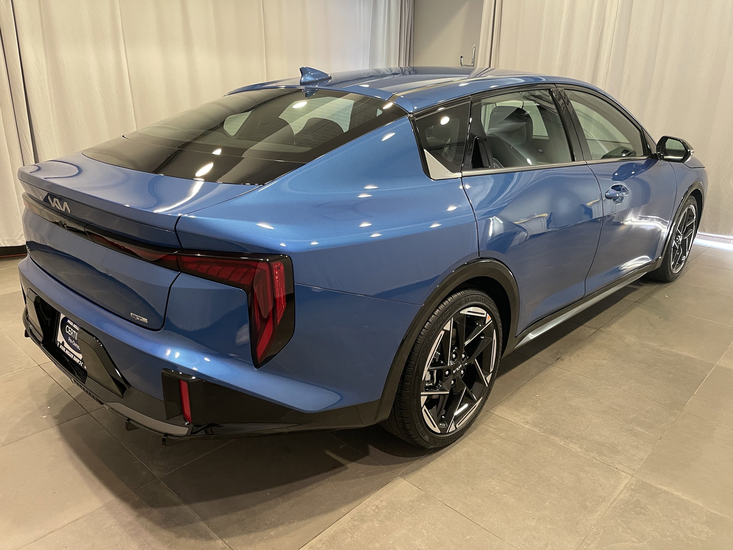 2025 Kia K4 GT-Line - Photo 6