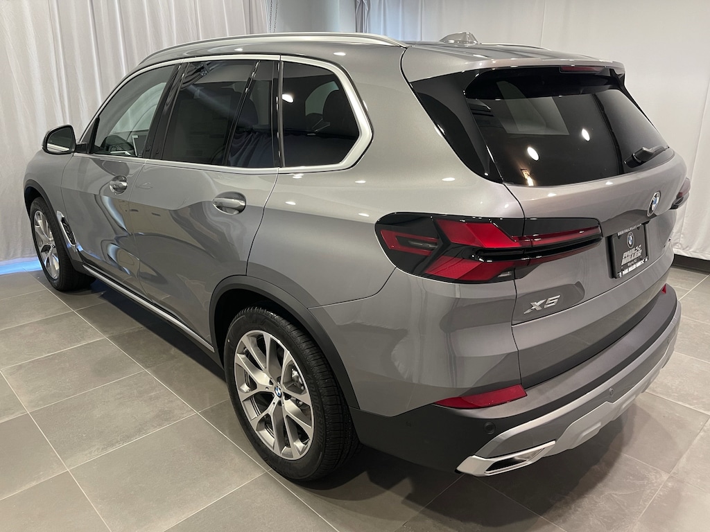New 2026 BMW X5 xDrive40i SUV