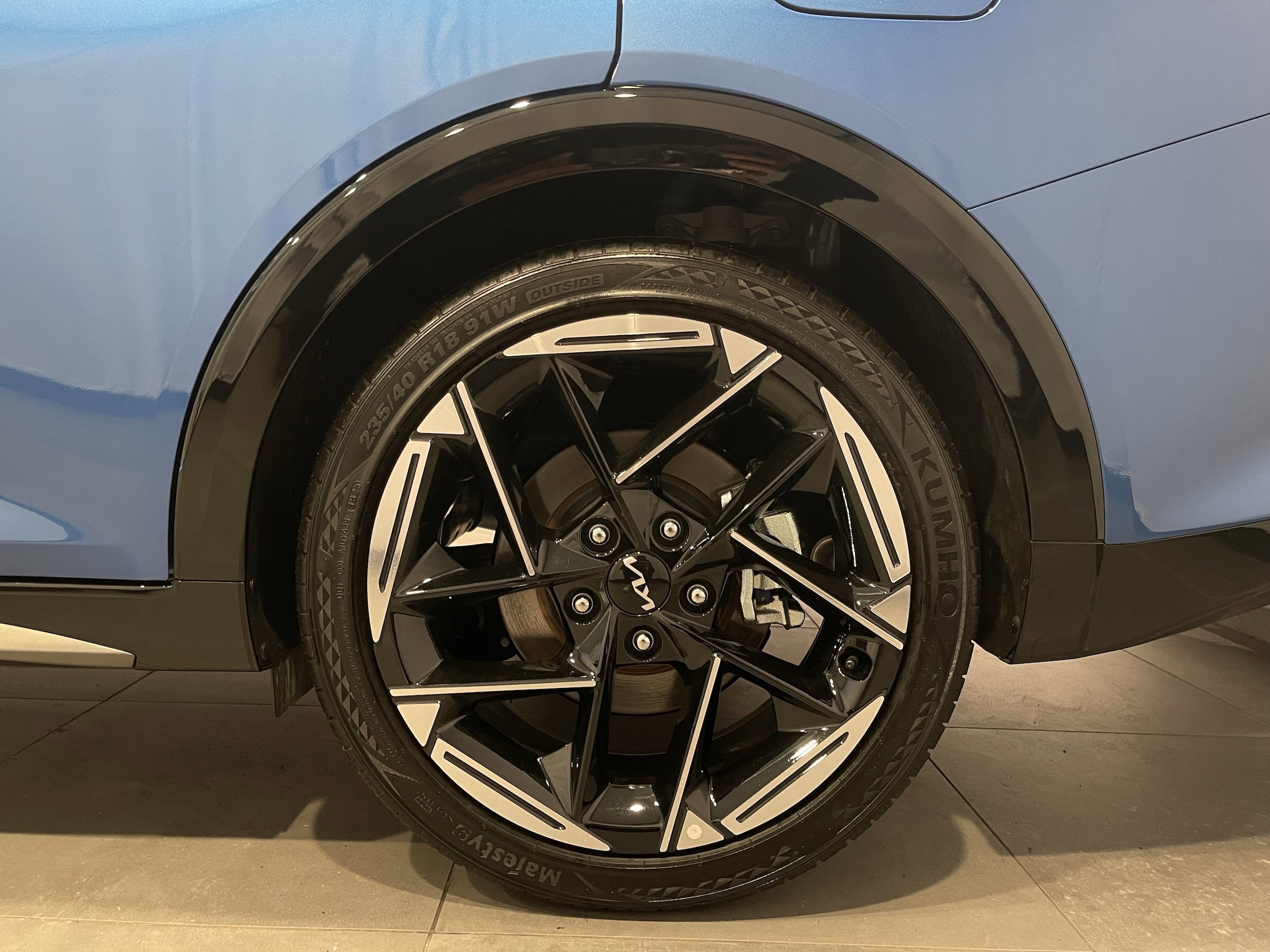 2025 Kia K4 GT-Line - Photo 8