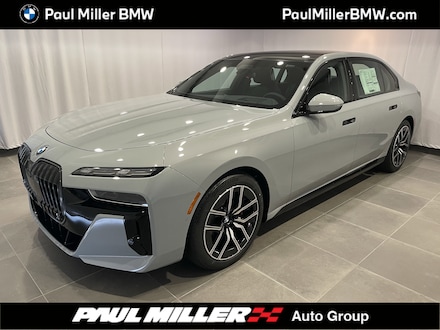 2025 BMW 760i xDrive Sedan