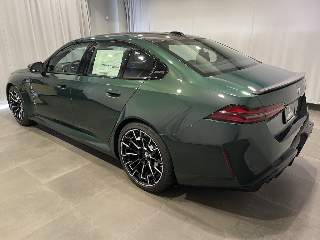 New 2027 BMW M5 Sedan