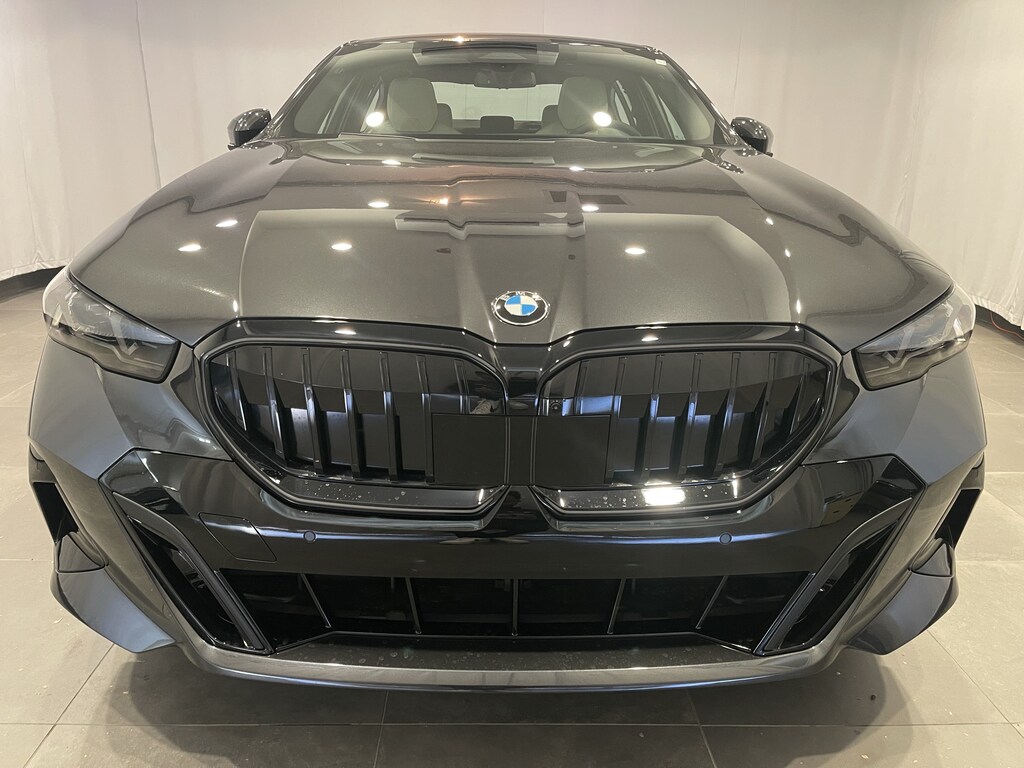 New 2027 BMW 530i xDrive Sedan
