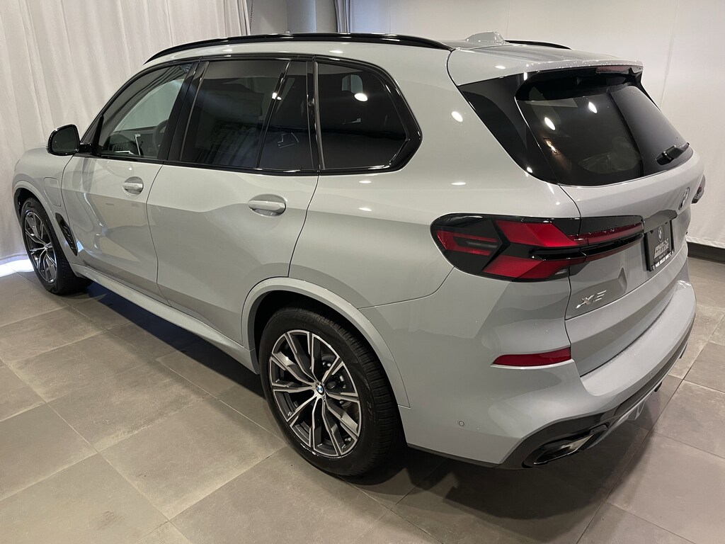 New 2026 BMW X5 PHEV xDrive50e SUV