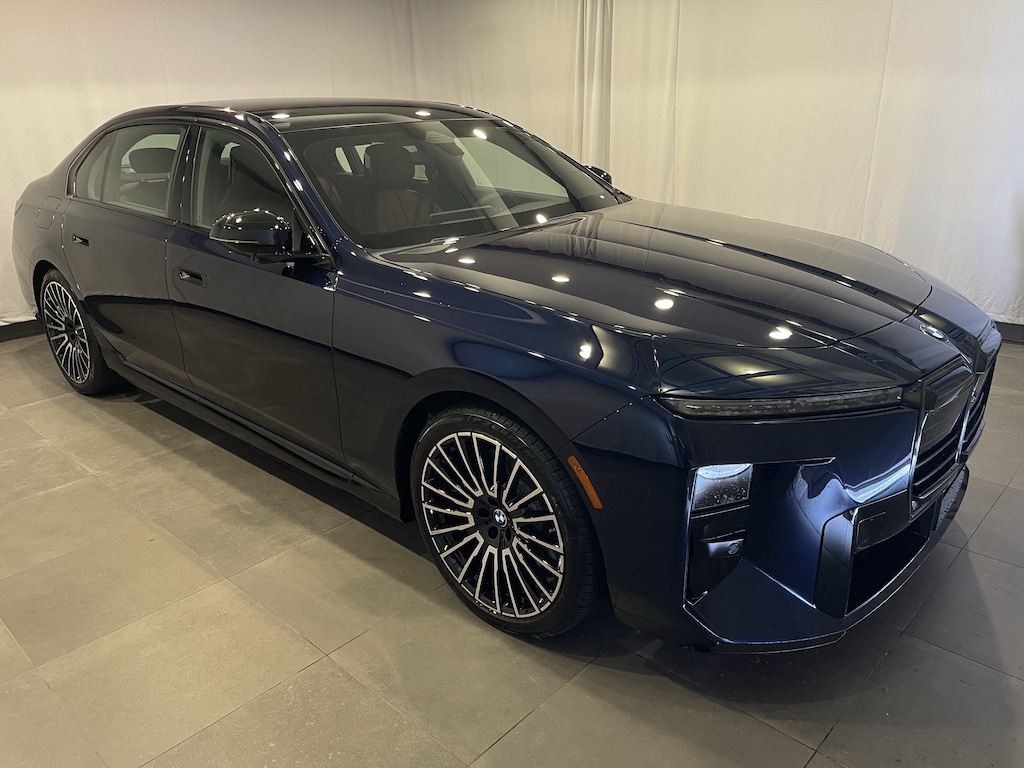 New 2027 BMW 740i xDrive Sedan
