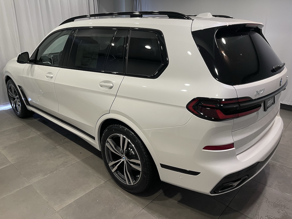 New 2027 BMW X7 xDrive40i SUV