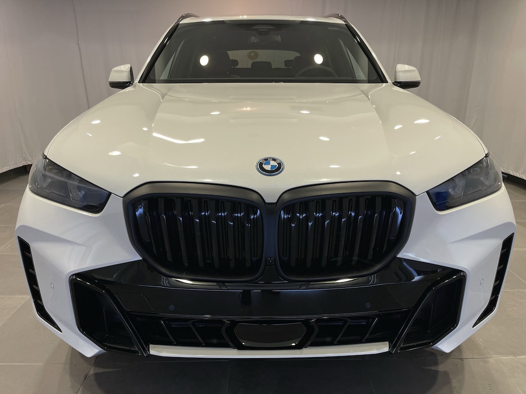 New 2026 BMW X5 PHEV xDrive50e SUV