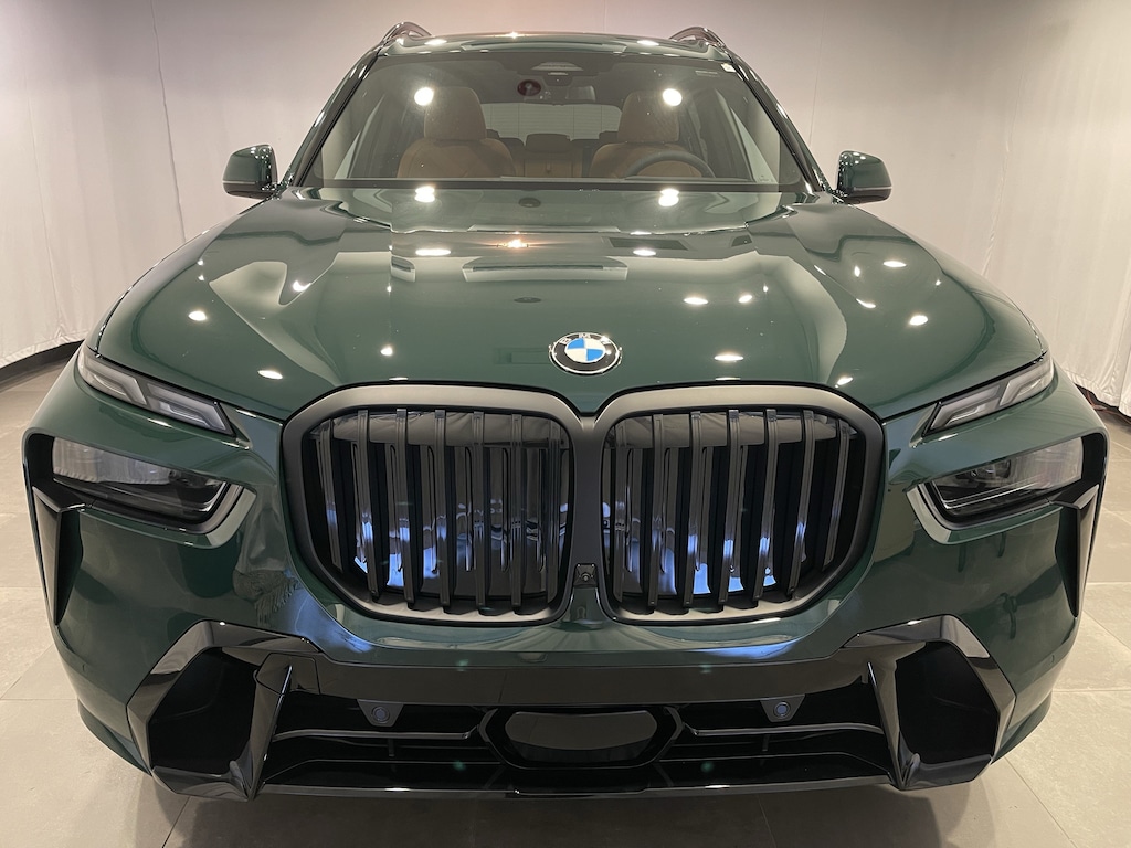 New 2027 BMW X7 xDrive40i SUV