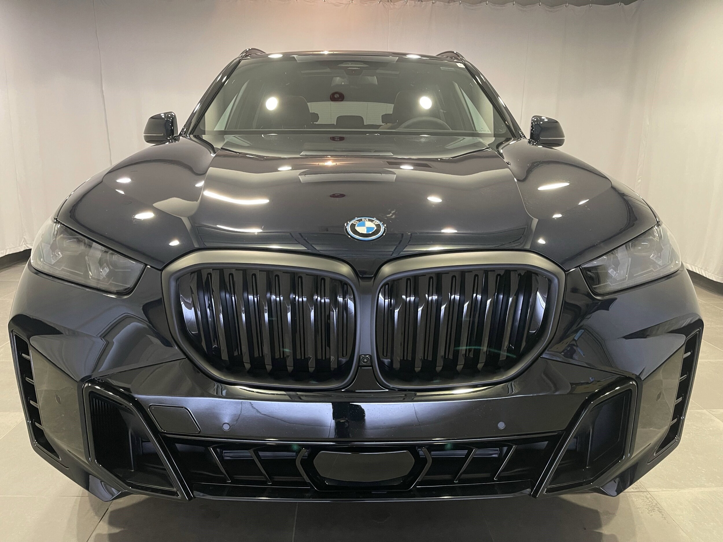 2026 Bmw X5 xDrive50e photo 2