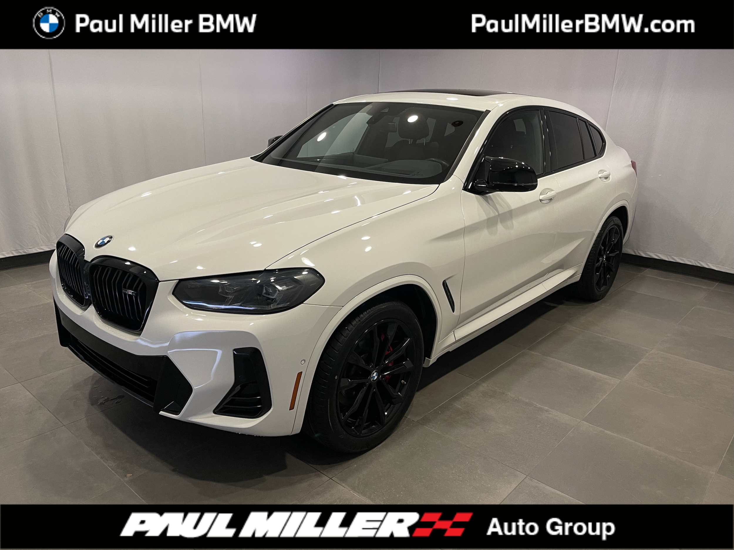 2023 BMW X4 M40i's photo