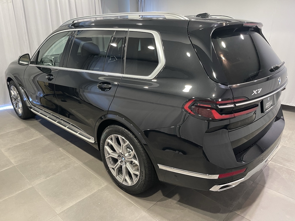 New 2027 BMW X7 xDrive40i SUV