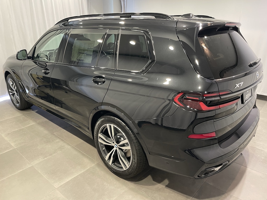 New 2027 BMW X7 xDrive40i SUV