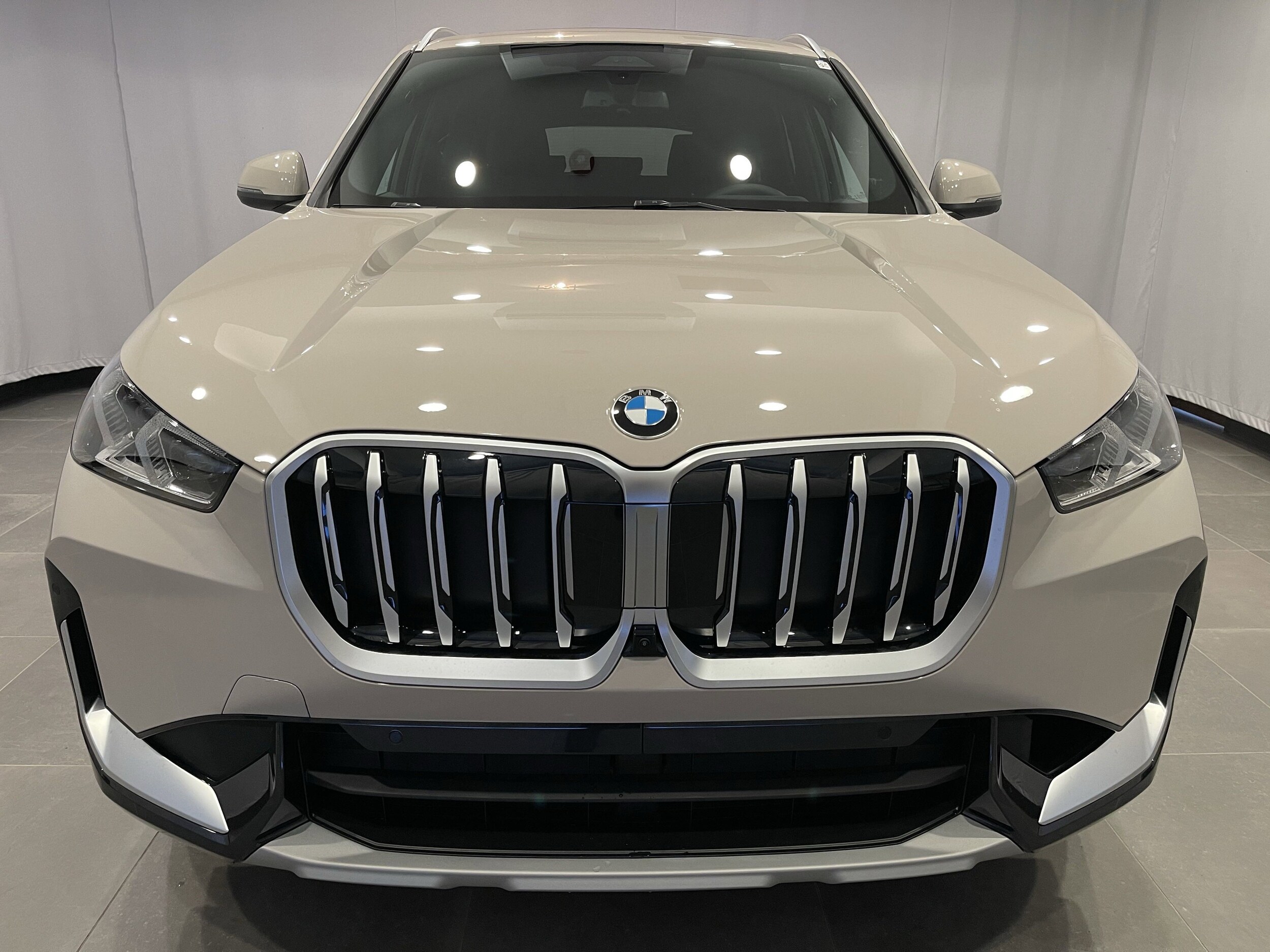 2026 Bmw X1 XDrive28i photo 2
