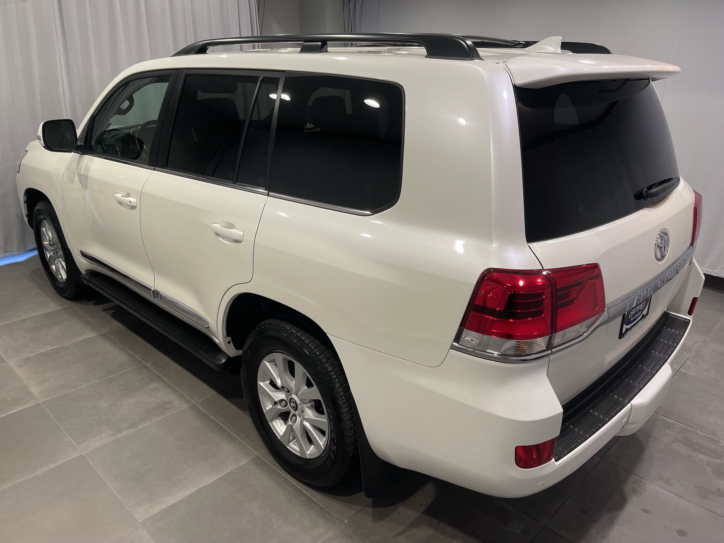 2021 Toyota Land Cruiser Base