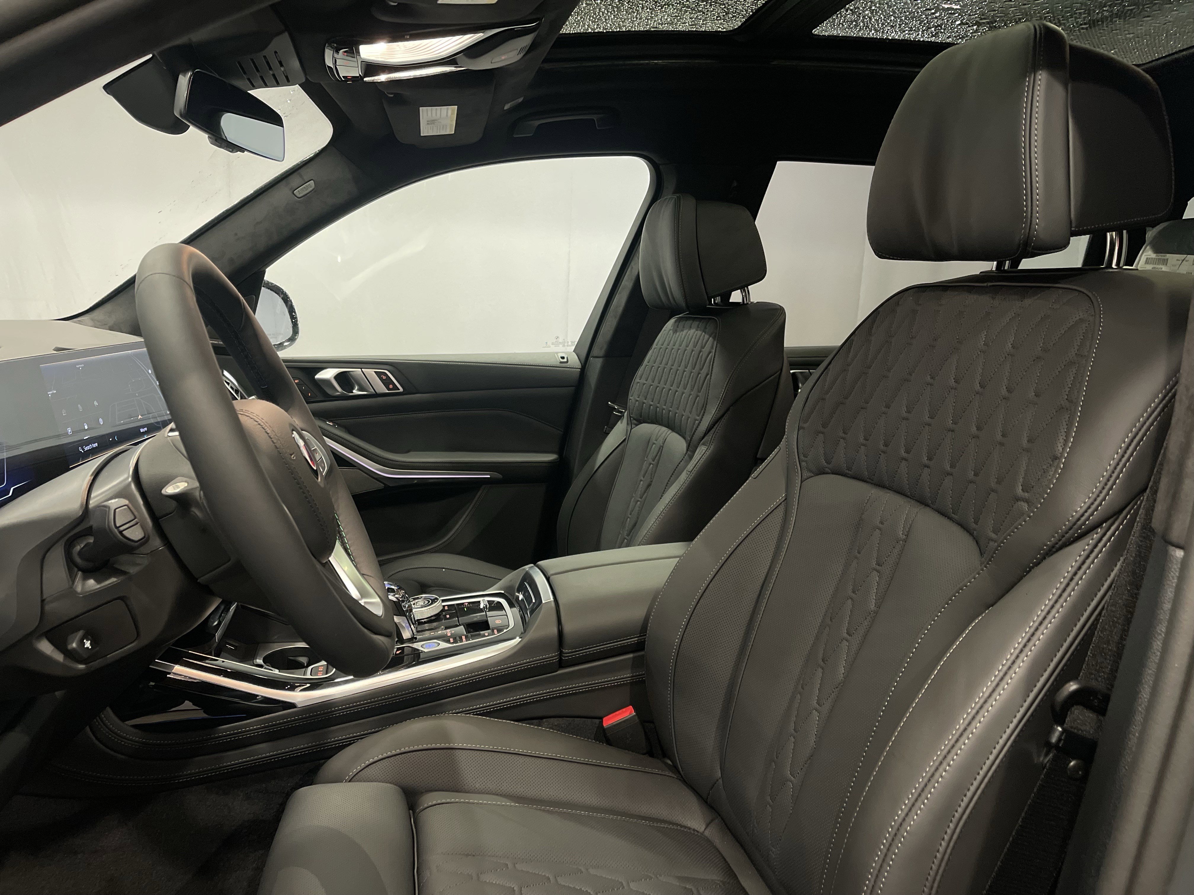2026 BMW X7 ALPINA XB7 - Photo 8