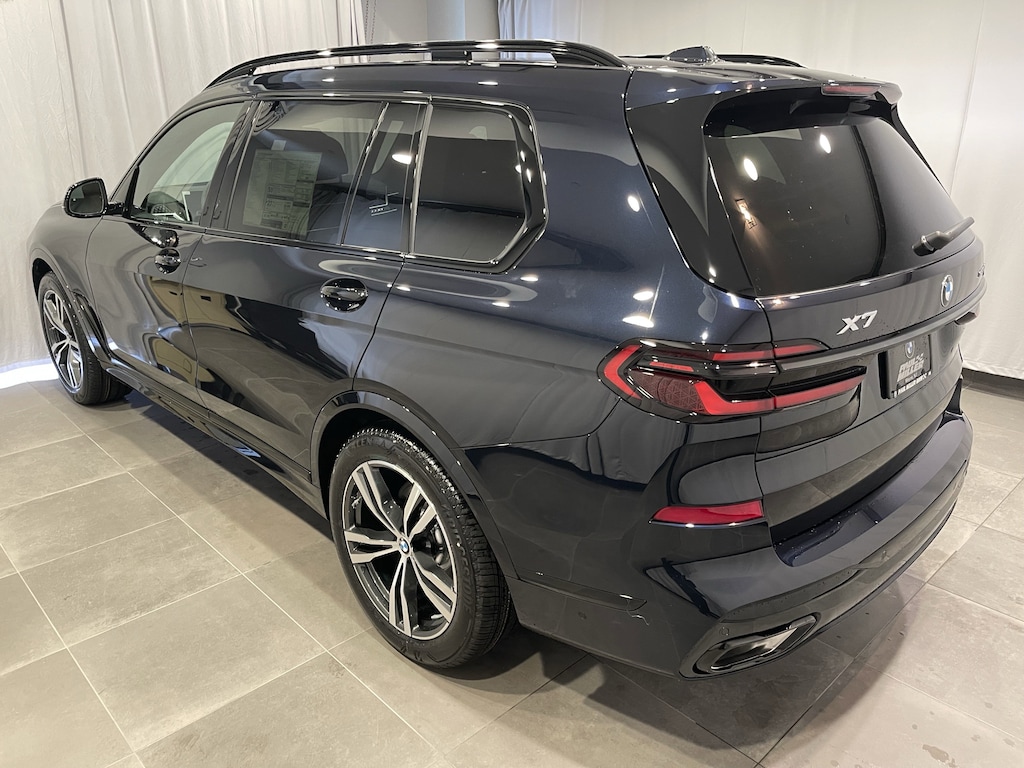 New 2026 BMW X7 xDrive40i SUV