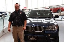 Staff member David Rivera from ID_15efaa17c8d8