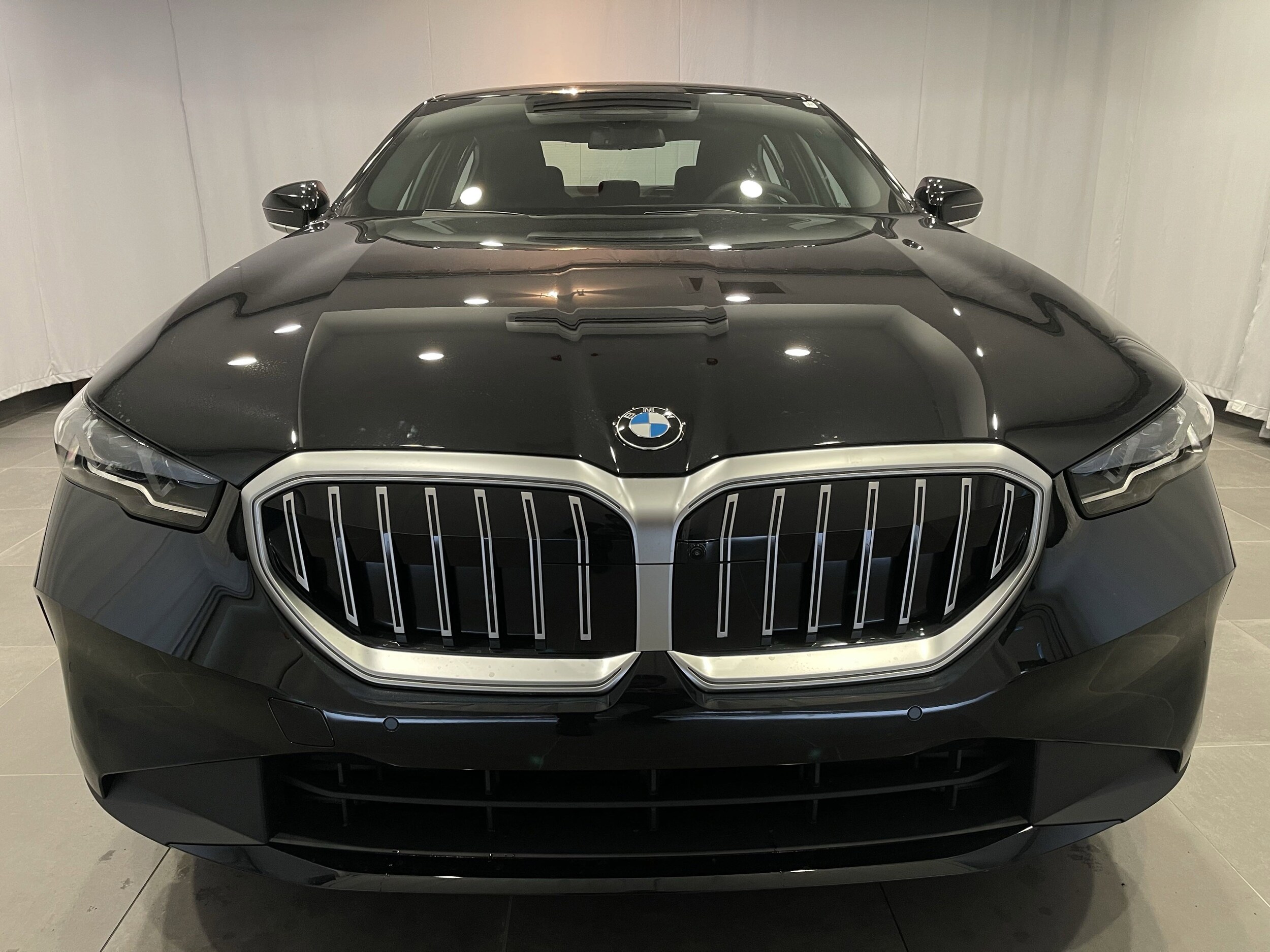 2026 Bmw 530i xDrive photo 2