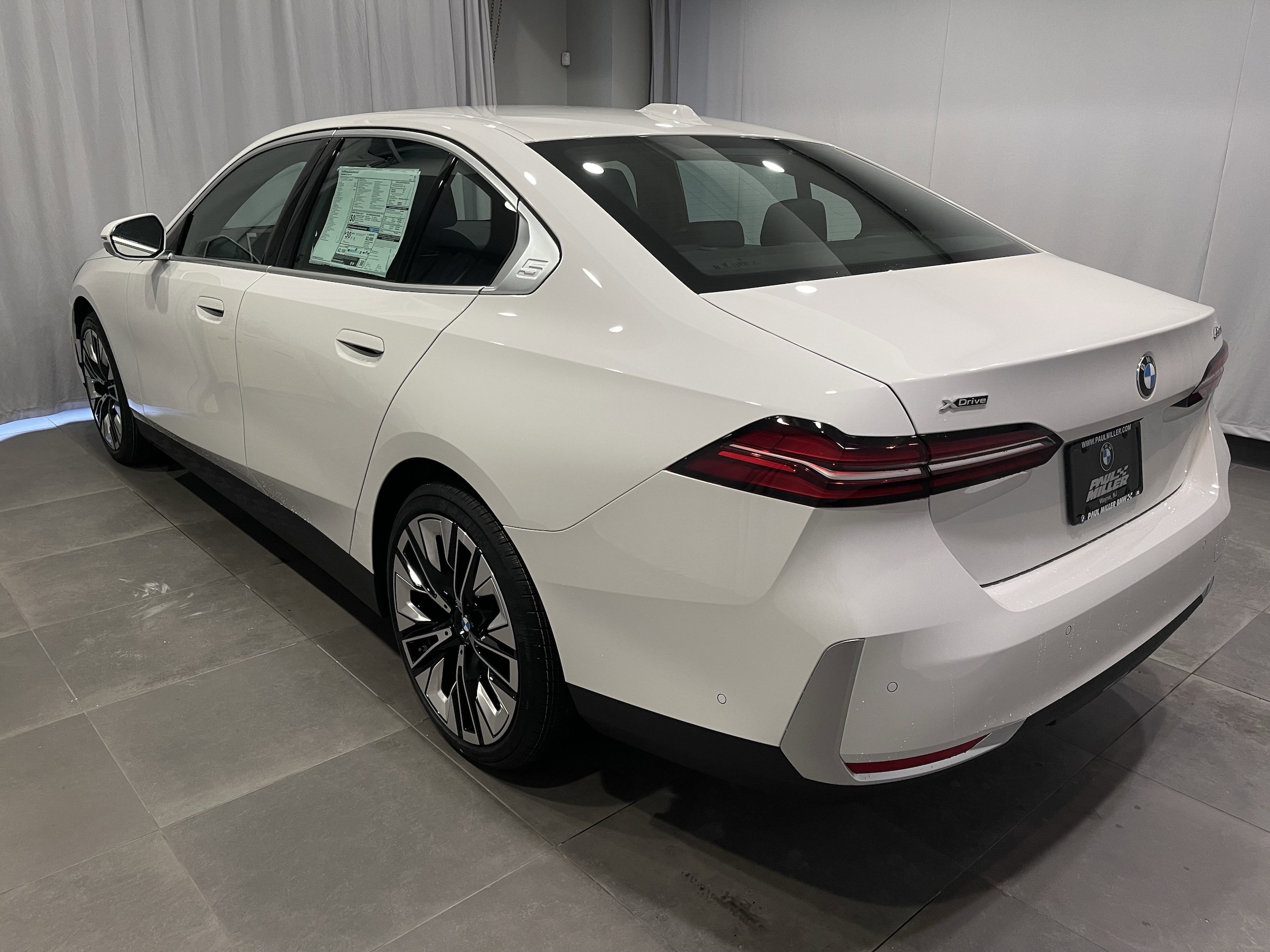 2026 BMW 5 Series 530i - Photo 4