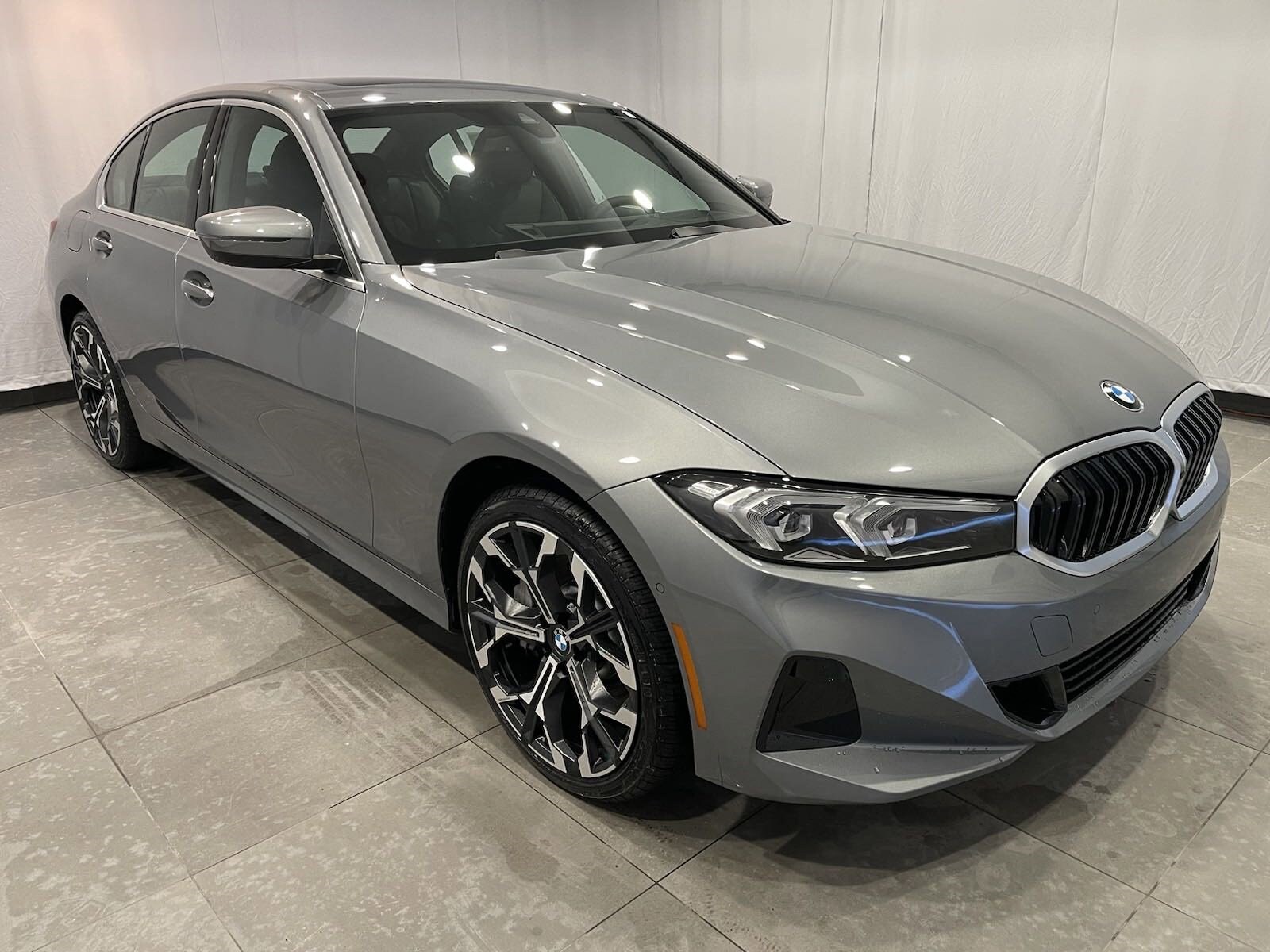 2025 Bmw 330i xDrive photo 3