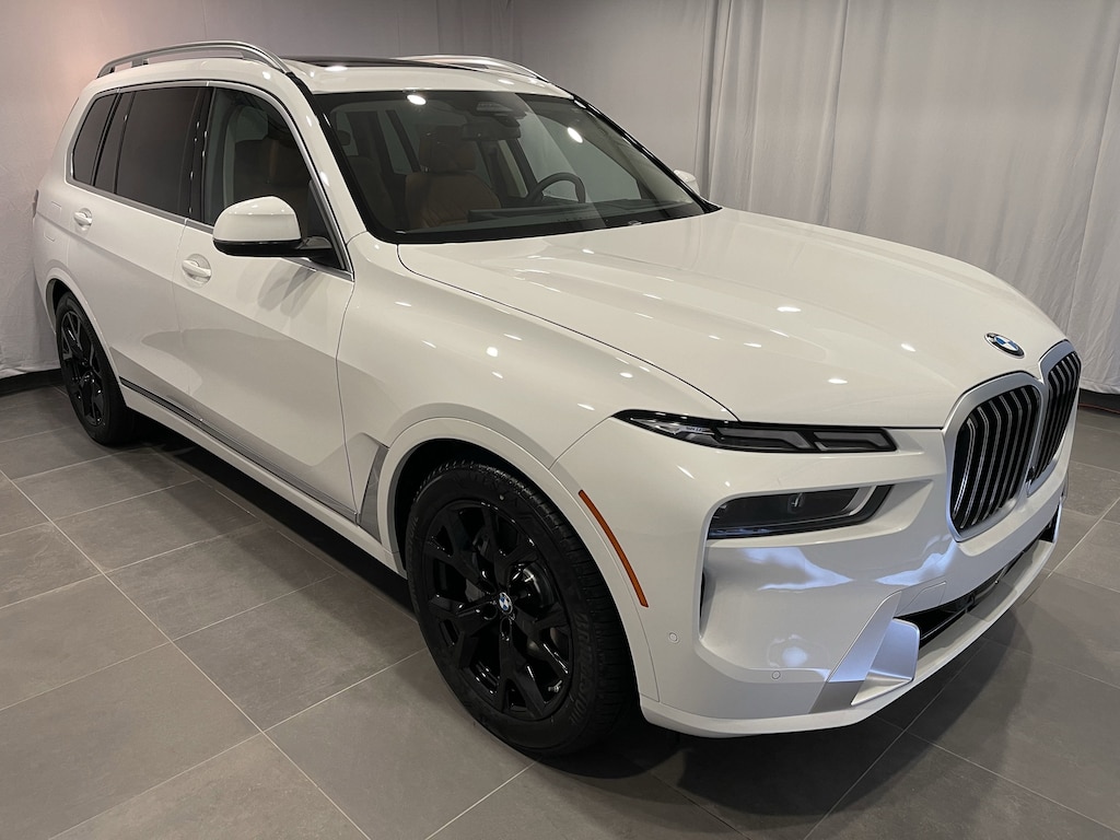 New 2026 BMW X7 xDrive40i SUV