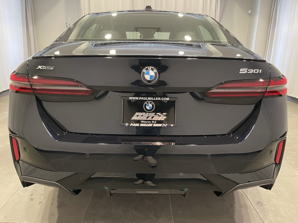 New 2027 BMW 530i xDrive Sedan