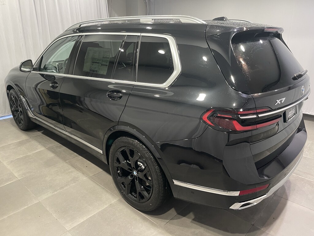 New 2027 BMW X7 xDrive40i SUV