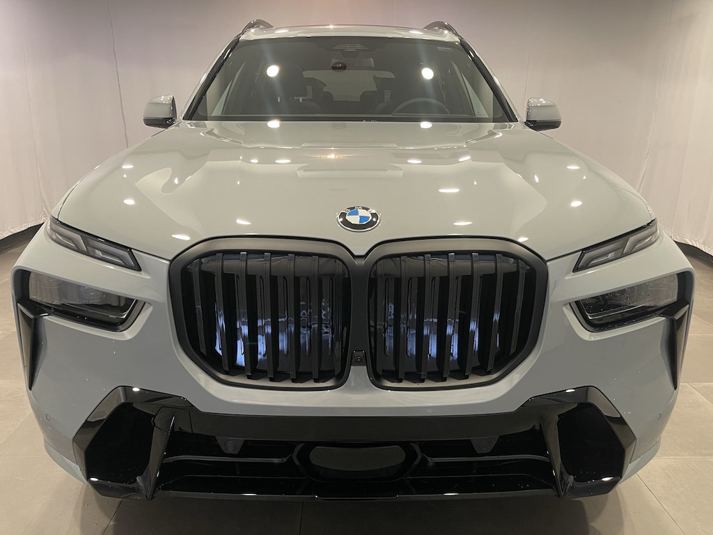 New 2027 BMW X7 xDrive40i SUV