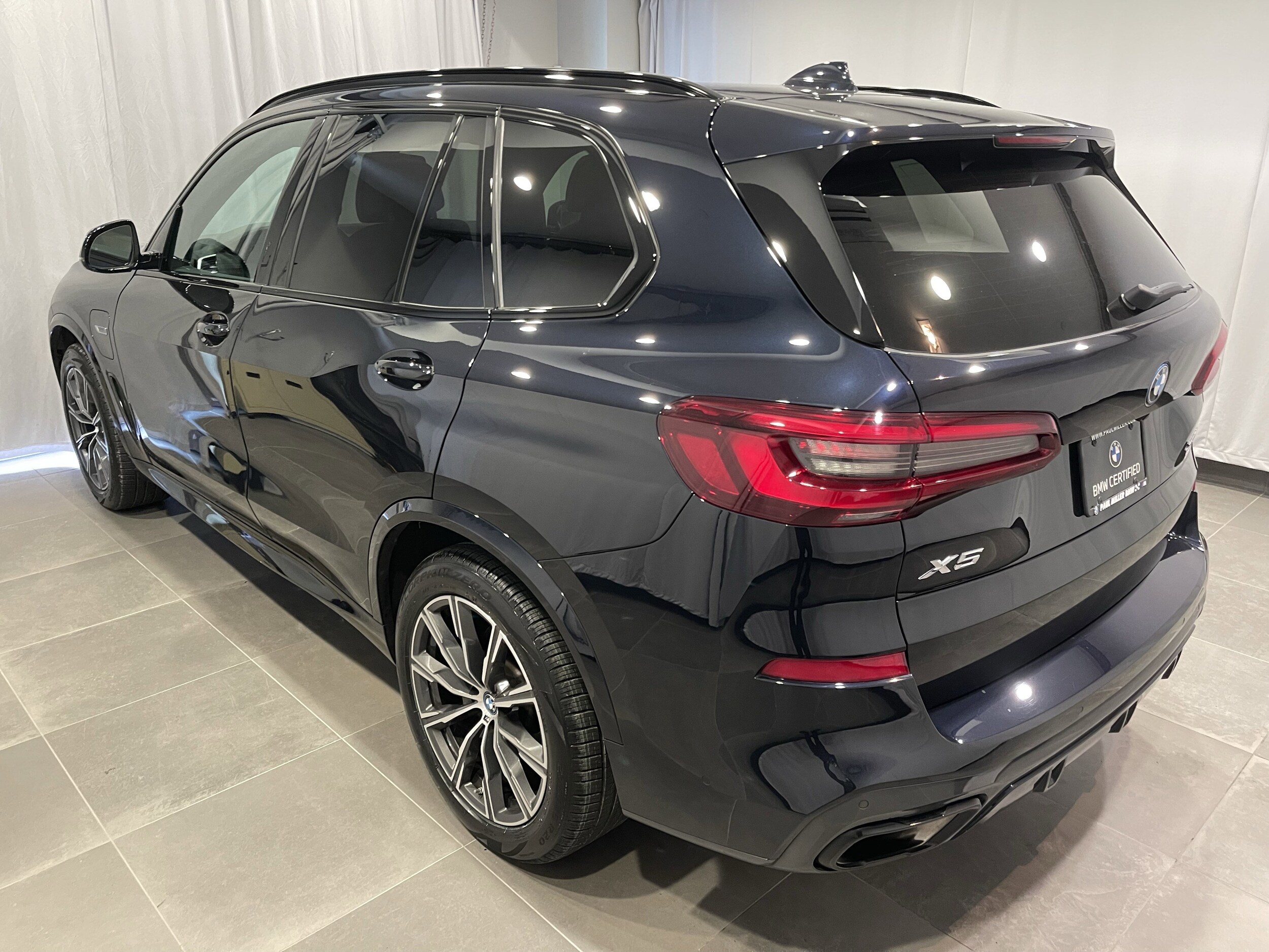 2023 Bmw X5 xDrive45e photo 3