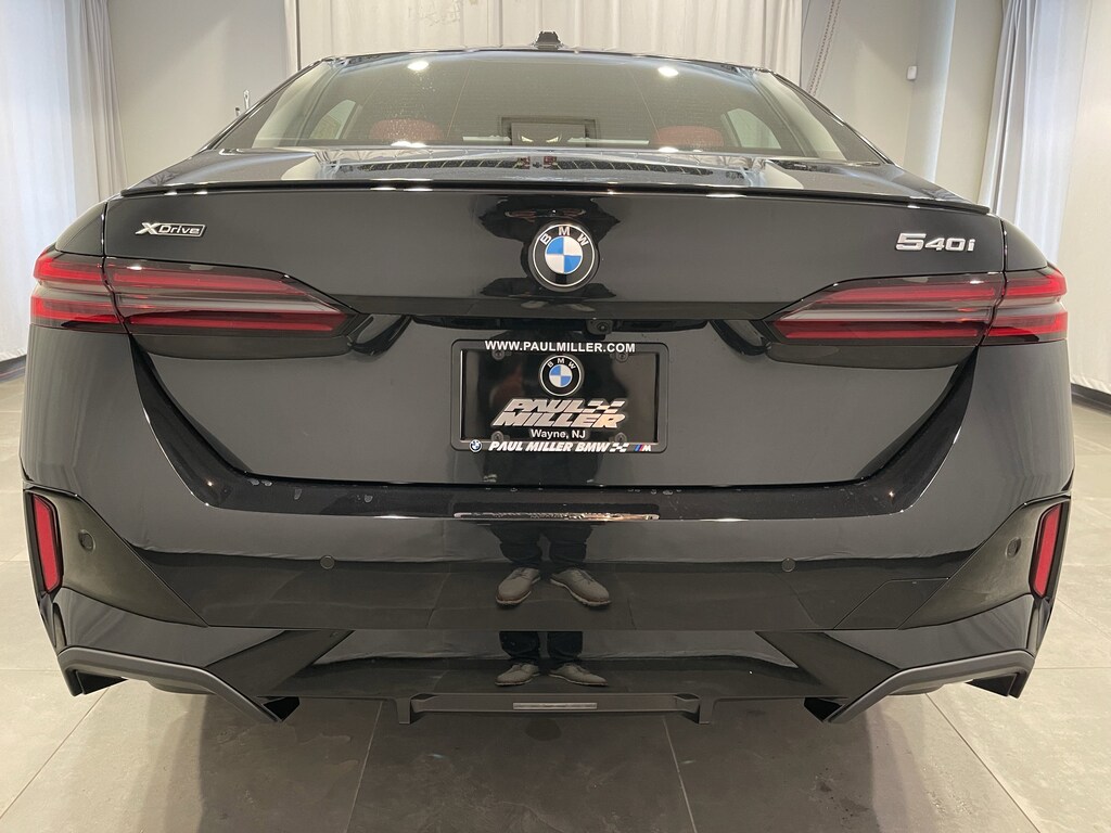 New 2027 BMW 540i xDrive Sedan