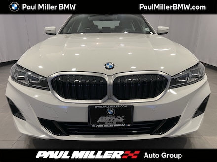 2025 BMW 330i xDrive Sedan