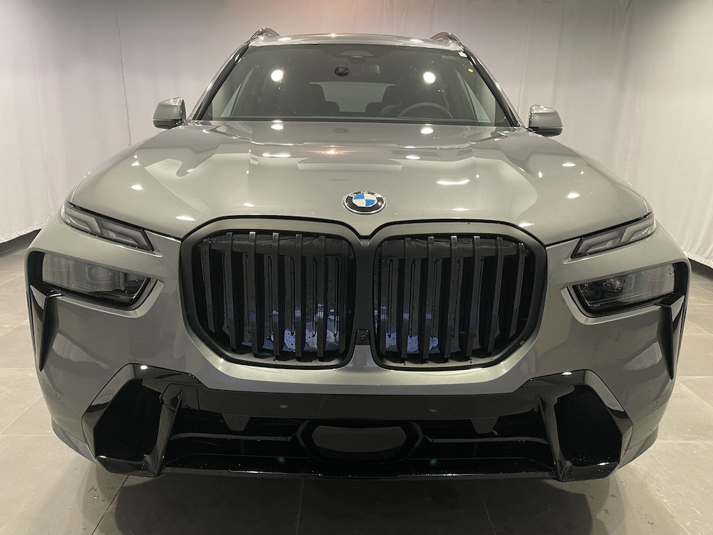 New 2026 BMW X7 xDrive40i SUV