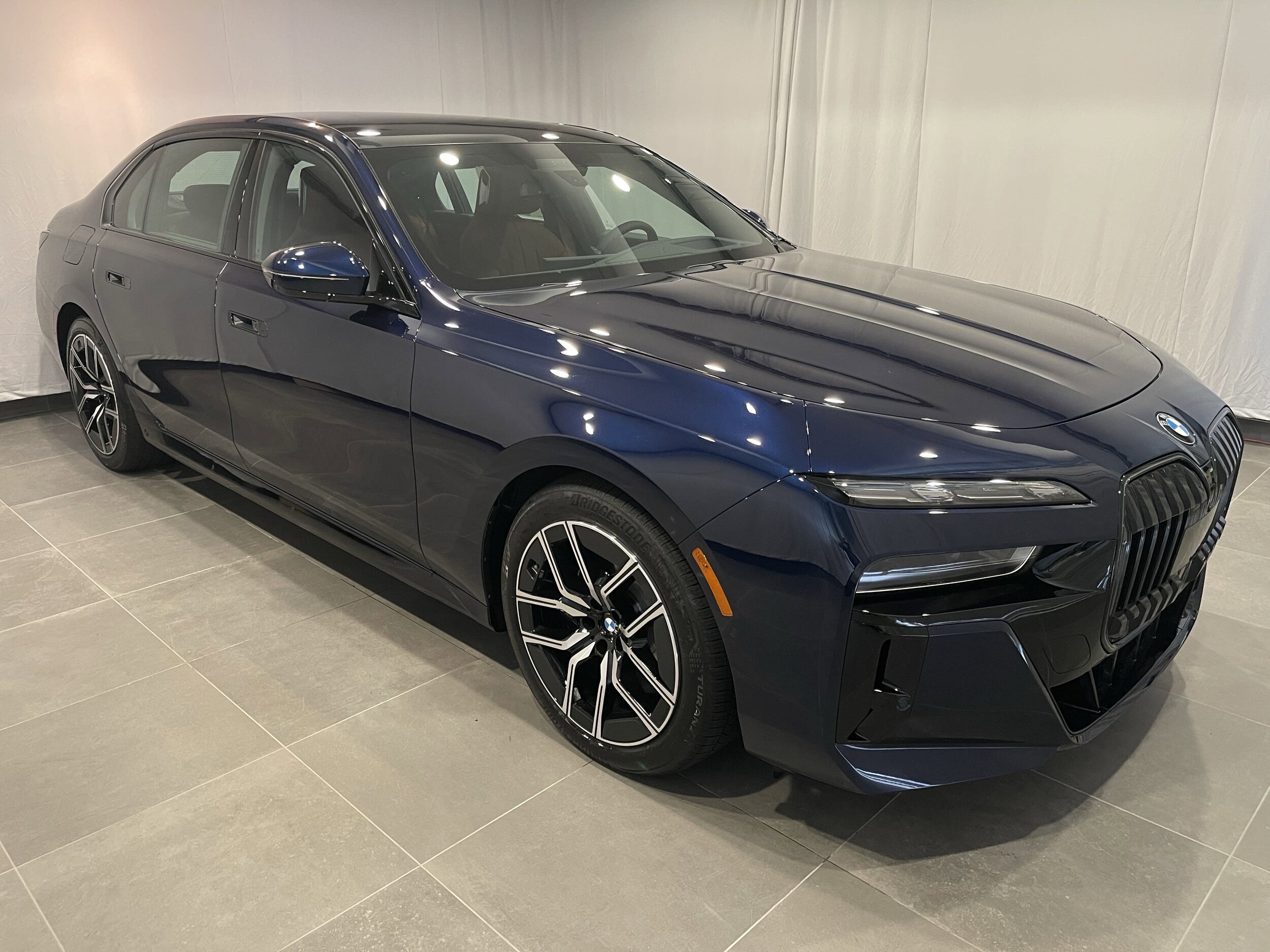 2025 Bmw 760i xDrive photo 3