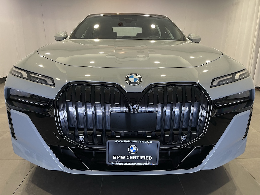 Certified 2023 BMW 760i xDrive Sedan