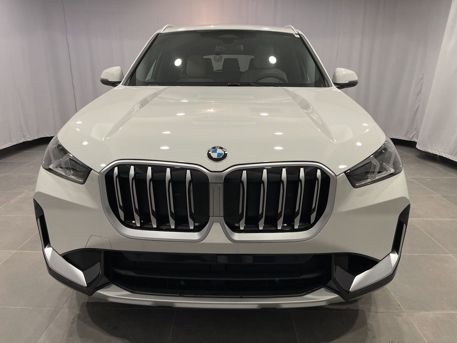 2025 Bmw X1 XDrive28i photo 2