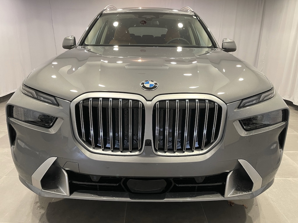 New 2026 BMW X7 xDrive40i SUV