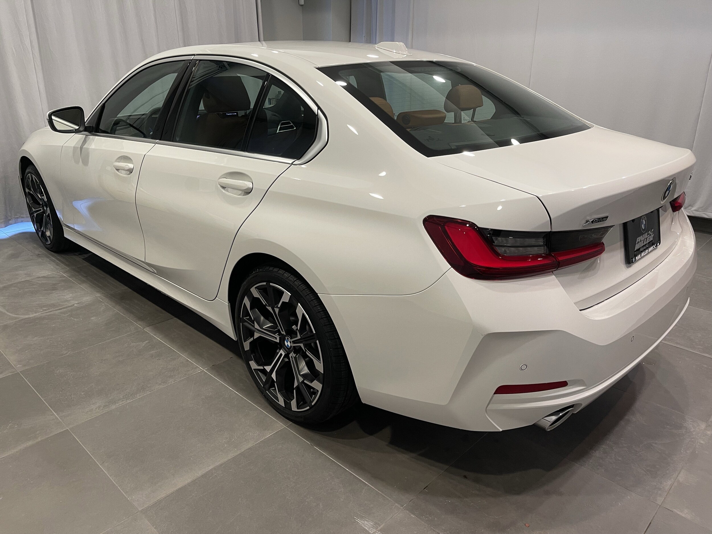 2025 Bmw 330i xDrive Sedan photo 4