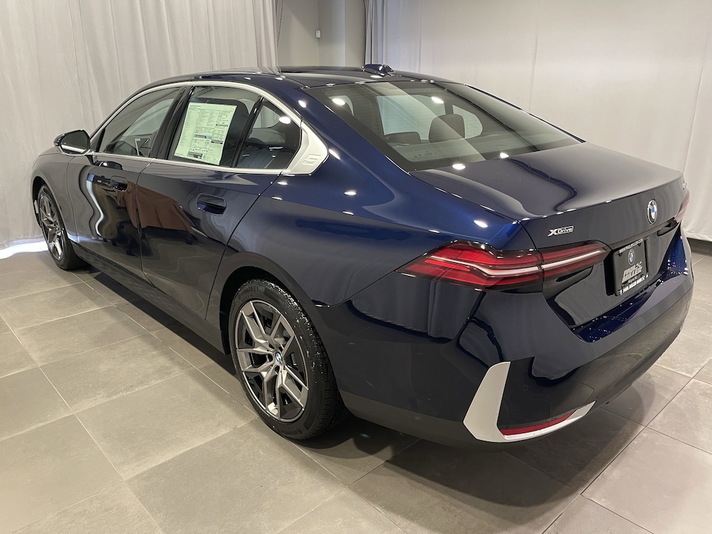 New 2026 BMW 530i xDrive Sedan