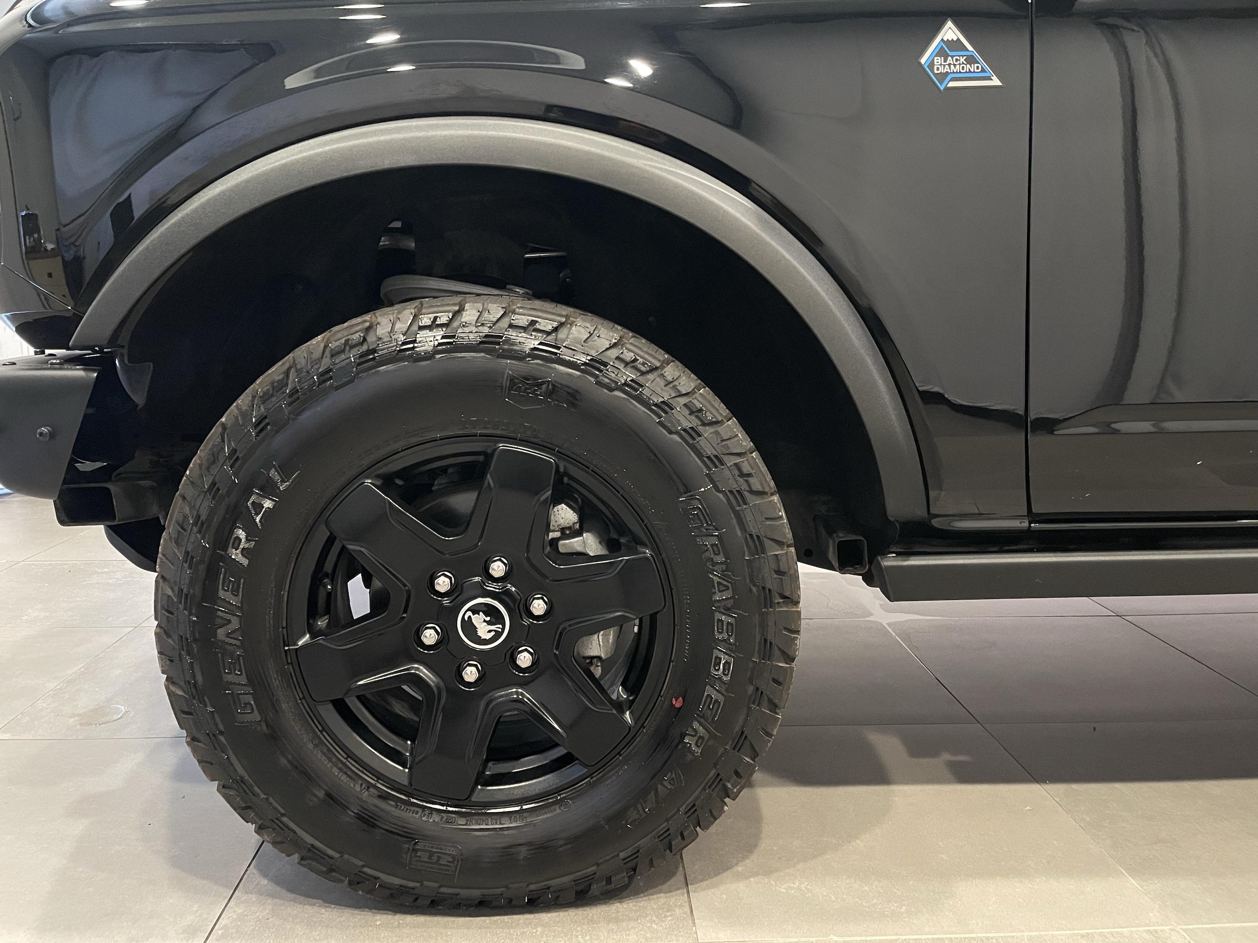 2024 Ford Bronco 4-Door Black Diamond - Photo 7