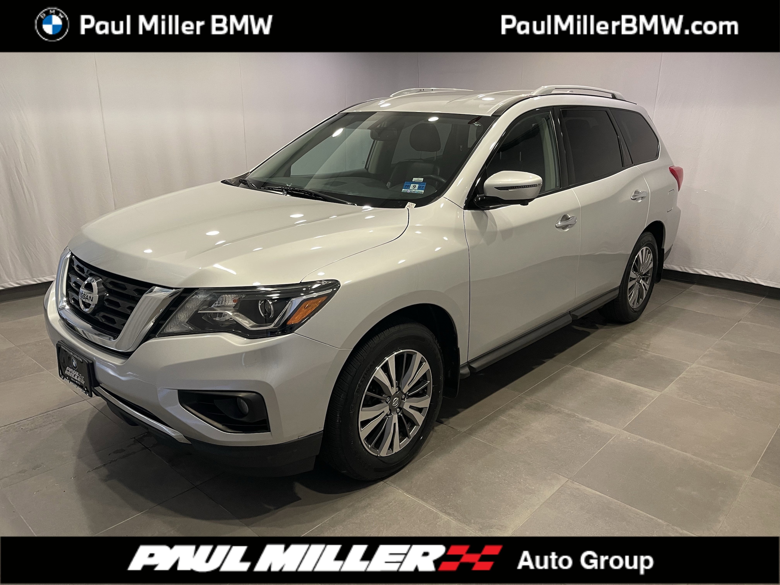 2020 Nissan Pathfinder SL 4WD's photo